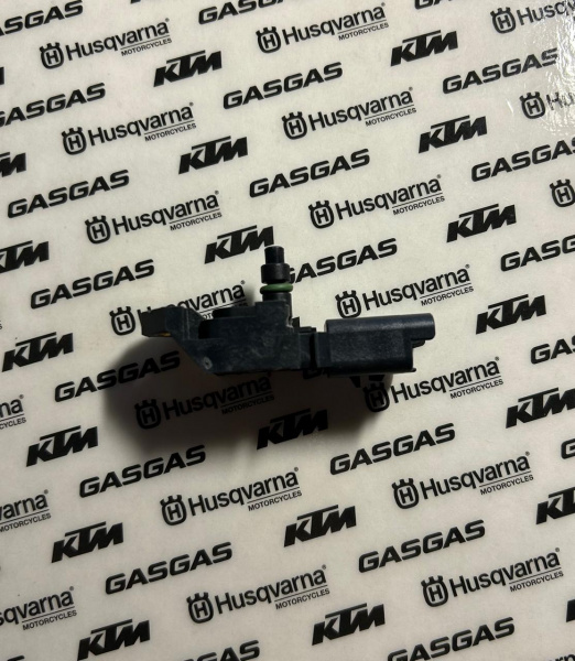 55641075000 КТМ МАР сенсор TPI Crankcase Presure Sensor CCP